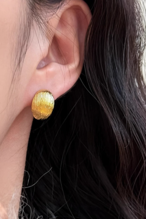 Korean-Style Minimalist Metallic Texture Short Trendy Earrings for Women - High-End Sophisticated Vibe 2025 Collection