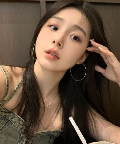 Korean-Style Minimalist Silver Hoop Earrings - Versatile Round Ear Studs for 2025 Trendy Fashion