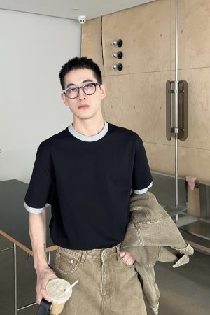 Korean Style Minimalist Solid Color Block Short Sleeve T-Shirt for Men - Clean Fit Round Neck Loose Top