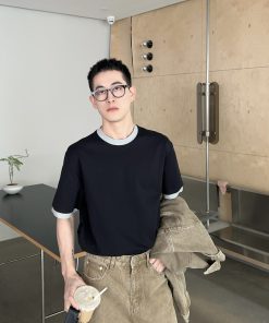 Korean Style Minimalist Solid Color Block Short Sleeve T-Shirt for Men - Clean Fit Round Neck Loose Top
