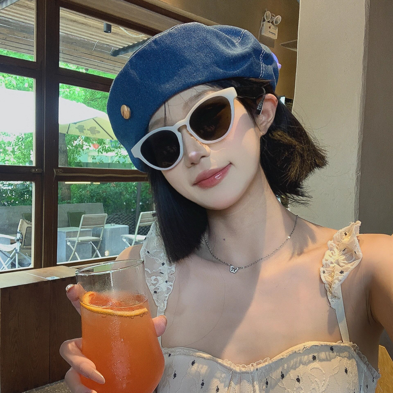 Korean-Style Oversized Denim Beret Hat, Retro Octagonal Design, Face-Shaping Versatile Fashion Hat for Women Korean-Style Oversized Denim Beret Hat, Retro Octagonal Design, Face-Shaping Versatile Fashion Hat for Women