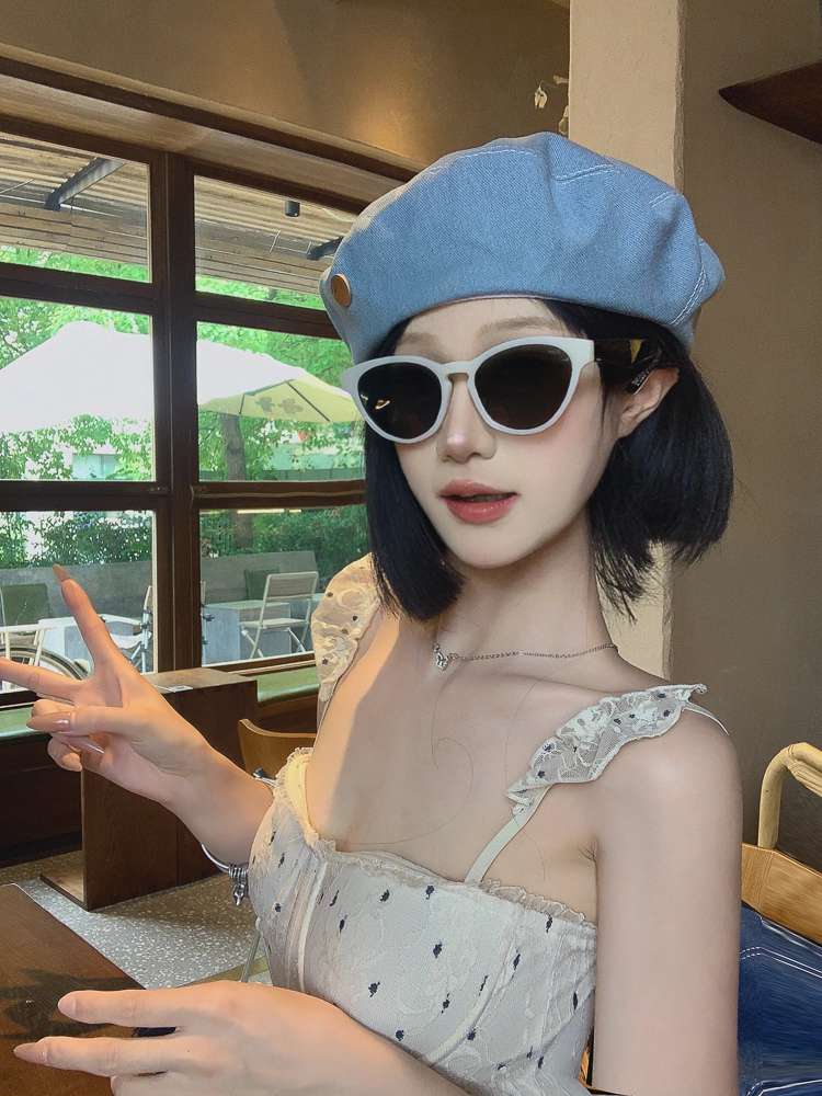 Korean-Style Oversized Denim Beret Hat, Retro Octagonal Design, Face-Shaping Versatile Fashion Hat for Women Korean-Style Oversized Denim Beret Hat, Retro Octagonal Design, Face-Shaping Versatile Fashion Hat for Women