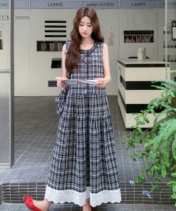 Korean-Style Plaid Patchwork Sleeveless Long Dress for Women - Unique and Stylish 2025 Summer Fashion Essential