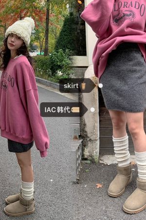 Korean Style Plum Pink Sweatshirt with French Blended Circle Knit Skirt - Trendy Short Skirt Combo for Effortless Chic Look