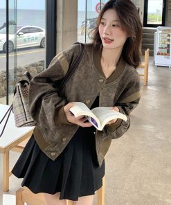 Korean-Style Printed Short Jacket for Spring 2025 - Chic Baseball Jacket, Unique Design, Trendy and Popular Fashion Essential