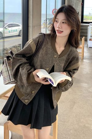 Korean-Style Printed Short Jacket for Spring 2025 - Chic Baseball Jacket, Unique Design, Trendy and Popular Fashion Essential
