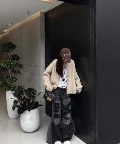 Korean Style Pumpkin Oil Painting Peace Dove Cardigan Sweater for Women - Loose Gray Knitted Top for Autumn and Winter