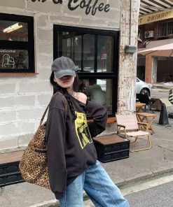 Korean Style Pumpkin Printed Sweatshirt for Women, Loose Casual Round Neck Off-Shoulder Deep Gray Top