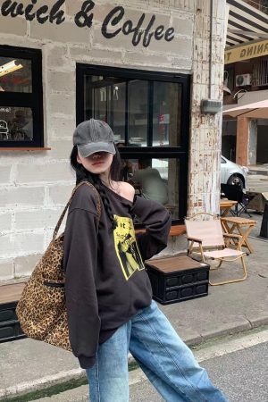 Korean Style Pumpkin Printed Sweatshirt for Women, Loose Casual Round Neck Off-Shoulder Deep Gray Top