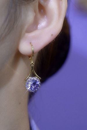 Korean-Style Purple Zircon Round Earrings for Women â€“ Exquisite Light Luxury Versatile Ear Studs, Elegant High-End Jewelry
