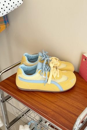 Korean Style Racing Shoes for Women - 2025 Summer Mesh Breathable Soft Sole Thick Sole Sports Trainers