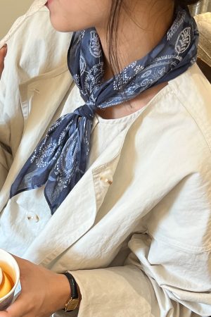 Korean-Style Retro Blue Paisley Silk Scarf - 2025 Spring/Summer Artistic Fashion Neck Accessory