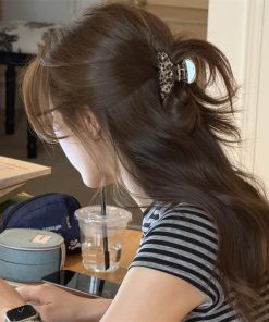 Korean-Style Retro Leopard Print Acetate Hair Claw - Fashionable High-End Versatile Shark Clip Hair Accessory