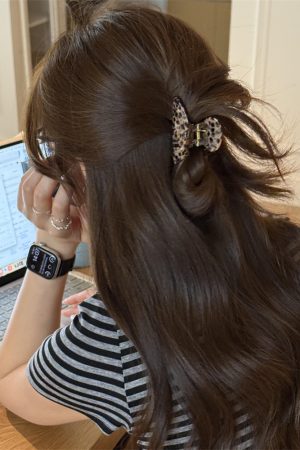 Korean-Style Retro Leopard Print Acetate Hair Claw - Fashionable High-End Versatile Shark Clip Hair Accessory