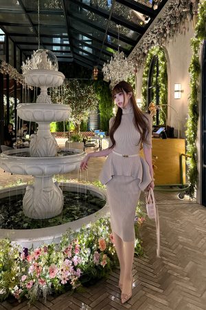 Korean-Style Short Sleeve Knitted Dress Two-Piece Set - High-End Design for Spring/Summer Fashion