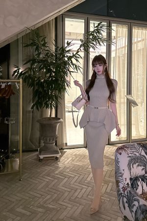 Korean-Style Short Sleeve Knitted Dress Two-Piece Set - High-End Design for Spring/Summer Fashion