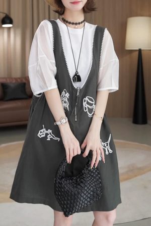Korean-Style Short Sleeve Top with Embroidered Suspenders - Women's 2025 Summer Two-Piece Outfit for Petite Figures