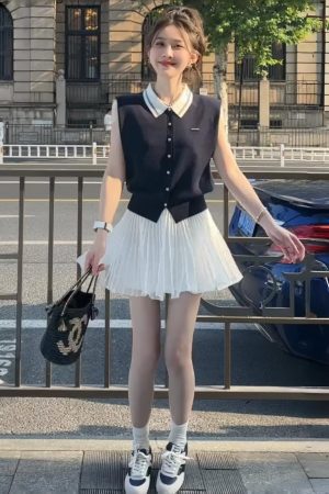 Korean-Style Sleeveless Knitted Polo Top for Women - Summer College Fashion, Slimming and Stylish Vest