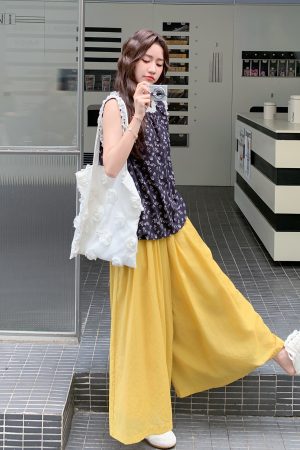 Korean-Style Sleeveless Top and Wide-Leg Pants Two-Piece Set for Women, Loose and Versatile Summer Fashion 2025