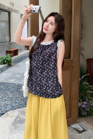 Korean-Style Sleeveless Top and Wide-Leg Pants Two-Piece Set for Women, Loose and Versatile Summer Fashion 2025