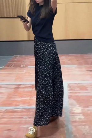 Korean Style Slim-Fit Lapel Top and Wide-Leg Pants Two-Piece Set - Women's Summer 2025 Fashion Outfit.