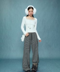 Korean Style Slim-Fit Tie-Up Plush T-Shirt for Women - Short Sleeve, Autumn/Winter 2025 Fashion Top