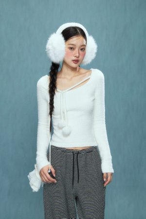 Korean Style Slim-Fit Tie-Up Plush T-Shirt for Women - Short Sleeve, Autumn/Winter 2025 Fashion Top