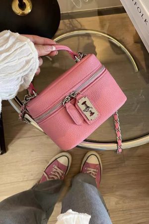 Korean-Style Small Crossbody Bag with Chain Handle, Box Design, Lock Closure, Versatile Shoulder Bag, Chic Small Square Purse