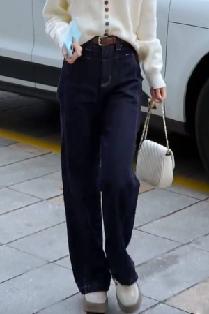 Korean-Style Soft Knitted Sweater & Denim Wide-Leg Pants Matching Set for Autumn/Winter - Fashionable Age-Reducing Two-Piece Outfit