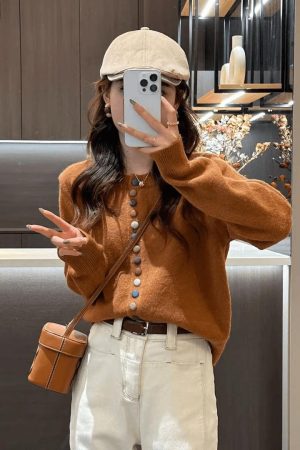 Korean-Style Soft Knitted Sweater & Denim Wide-Leg Pants Matching Set for Autumn/Winter - Fashionable Age-Reducing Two-Piece Outfit