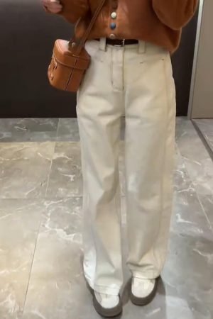 Korean-Style Soft Knitted Sweater & Denim Wide-Leg Pants Matching Set for Autumn/Winter - Fashionable Age-Reducing Two-Piece Outfit