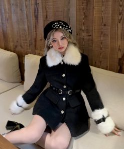 Korean-Style Soft Long Woolen Coat with Fur Collar and Waist Definition for Winter Fashion
