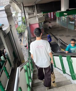 Korean Style Solid Color Back Letter Print Round Neck Short Sleeve Men's Casual T-Shirt for Early Spring Fashion