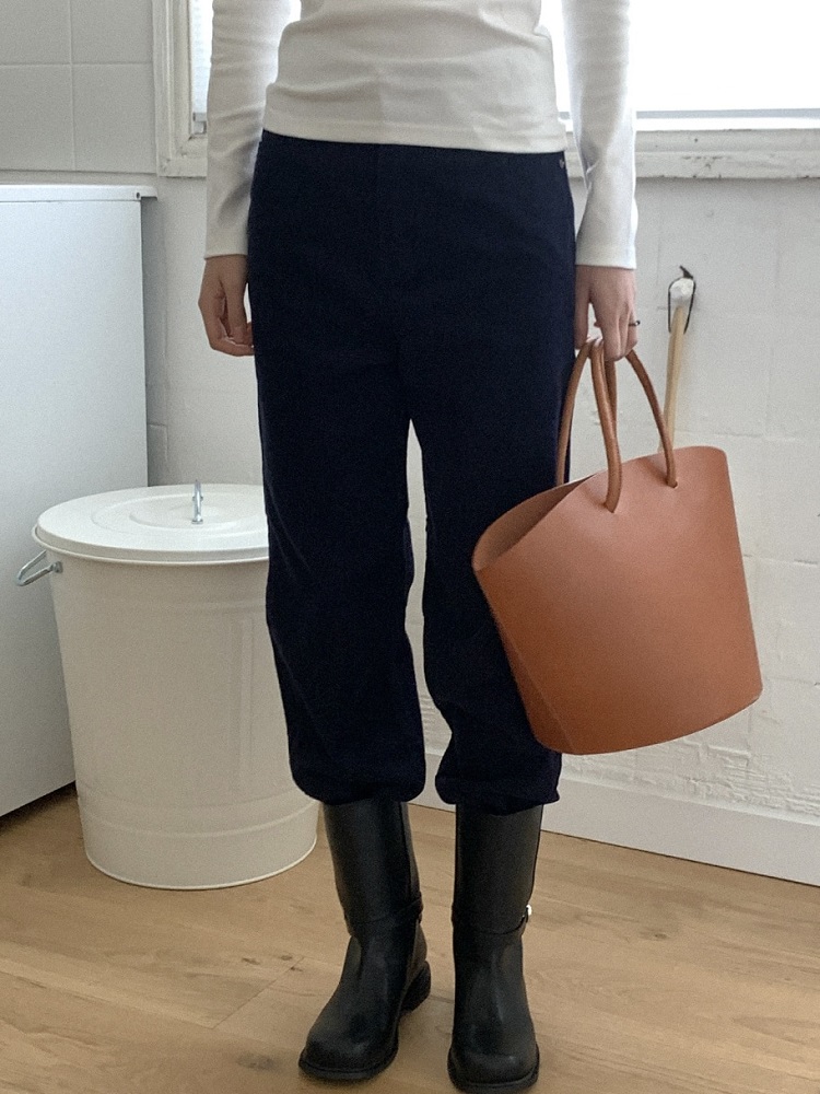 Korean Style Straight-Leg Corduroy Long Pants for a Perfect Fit - Trendy and Comfortable Fashion Essential Korean Style Straight-Leg Corduroy Long Pants for a Perfect Fit - Trendy and Comfortable Fashion Essential