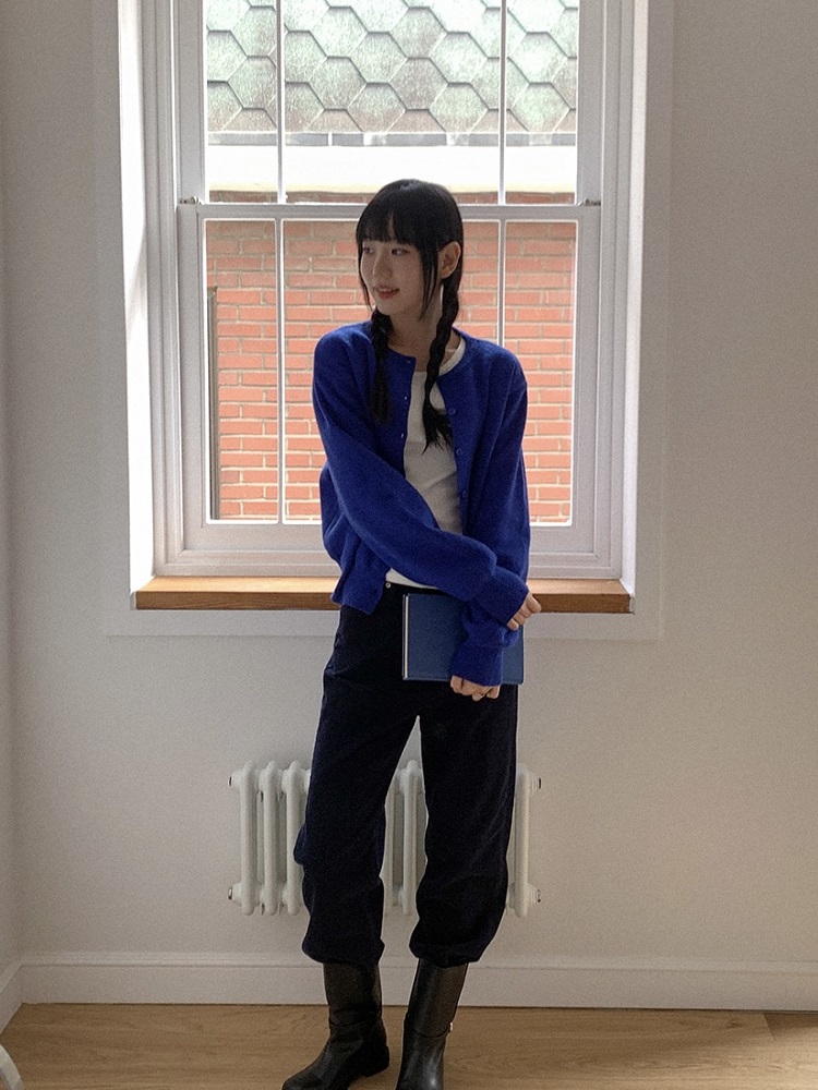 Korean Style Straight-Leg Corduroy Long Pants for a Perfect Fit - Trendy and Comfortable Fashion Essential Korean Style Straight-Leg Corduroy Long Pants for a Perfect Fit - Trendy and Comfortable Fashion Essential