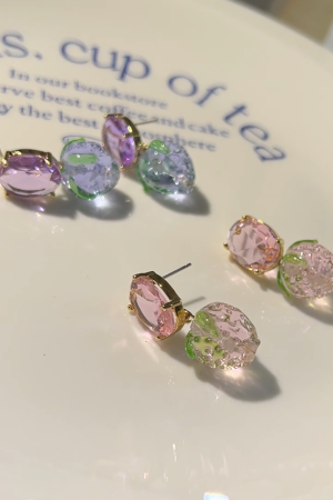 Korean Style Strawberry Ice Crystal Stud Earrings - High-End Acrylic Sweet Design for Women - 2025 Trendy Fashion Jewelry