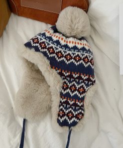 Korean Style Striped Plush Winter Hat for Women, Cold-Proof Cycling Cap with Ear Protection, Versatile Lei Feng Design 2025