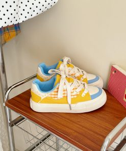 Korean Style Thick-Soled Canvas Sneakers for Women - Versatile White Dog Print Shoes 2025 Trend