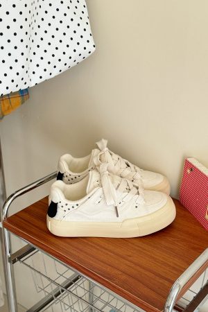Korean Style Thick-Soled Canvas Sneakers for Women - Versatile White Dog Print Shoes 2025 Trend