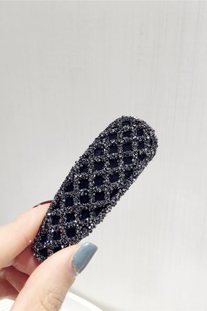 Korean Style Trendy Diamond-Studded Checkered Duckbill Hair Clip - Elegant Rectangular Edge Accessory for Fashionable Looks