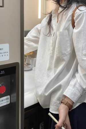 Korean-Style White Long Sleeve Polo Shirt for Women, Unique Design for Early Spring Fashion, French Chic Outfit