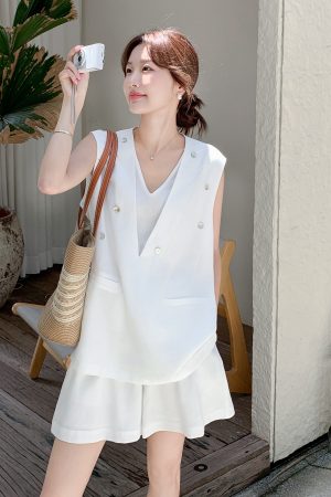 Korean-Style White Sleeveless Vest and Wide-Leg Shorts Two-Piece Set for Women - 2025 Summer High-End Fashion