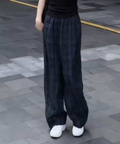 Korean Style Women's Summer Two-Piece Set: Slim-Fit Lapel Top & Age-Reducing Wide-Leg Pants for a Chic Look