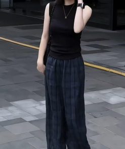 Korean Style Women's Summer Two-Piece Set: Slim-Fit Lapel Top & Age-Reducing Wide-Leg Pants for a Chic Look