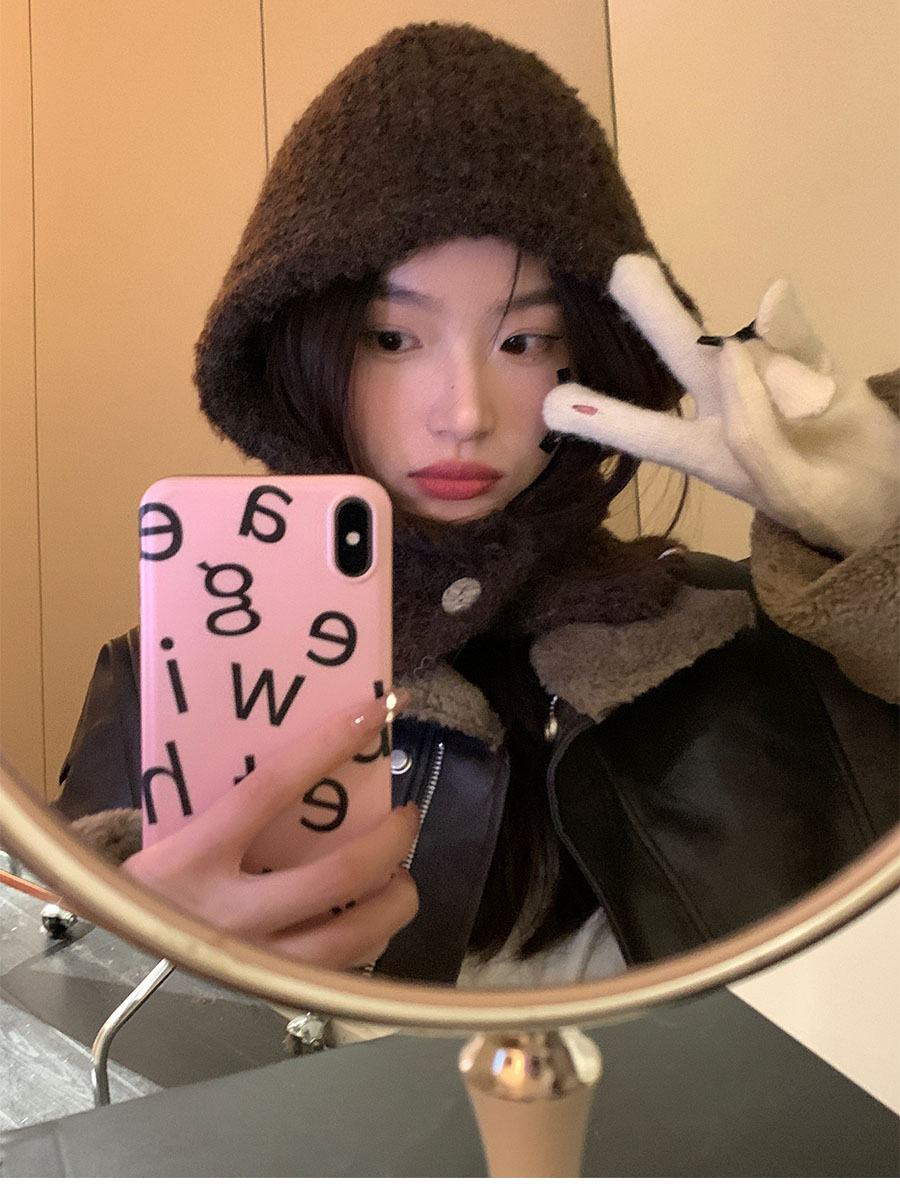 Korean Style Wool Knitted Scarf Hat for Women - 2025 Winter Cycling Neck Guard with Face-Shaping Design Korean Style Wool Knitted Scarf Hat for Women - 2025 Winter Cycling Neck Guard with Face-Shaping Design