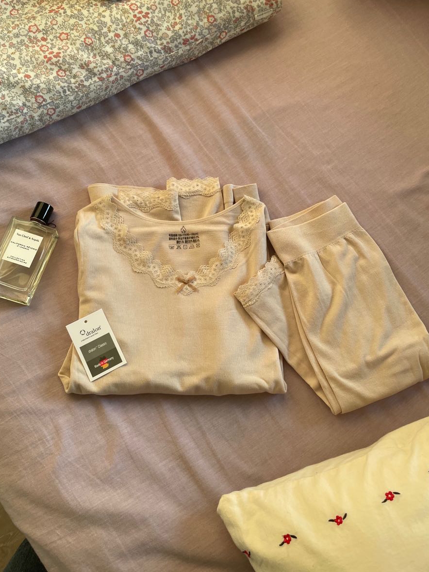 Lace Autumn Top and Pants Set with Bow Tie - Warm Thermal Underwear, Cashmere Feel, Gentle and Sweet Style Lace Autumn Top and Pants Set with Bow Tie - Warm Thermal Underwear, Cashmere Feel, Gentle and Sweet Style