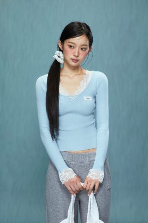Lace Base Long Sleeve Top for Women - Slim Fit Autumn Winter Shirt, Versatile Fashionable Inner Wear for 2025