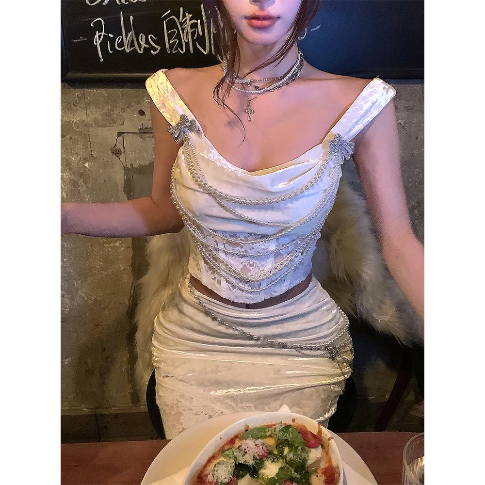 Lace Sweet and Spicy Bodycon Top with Mermaid Skirt - Elegant Winter Outfit for Young Ladies, Perfect for Night Banquets and Formal Events Lace Sweet and Spicy Bodycon Top with Mermaid Skirt - Elegant Winter Outfit for Young Ladies, Perfect for Night Banquets and Formal Events