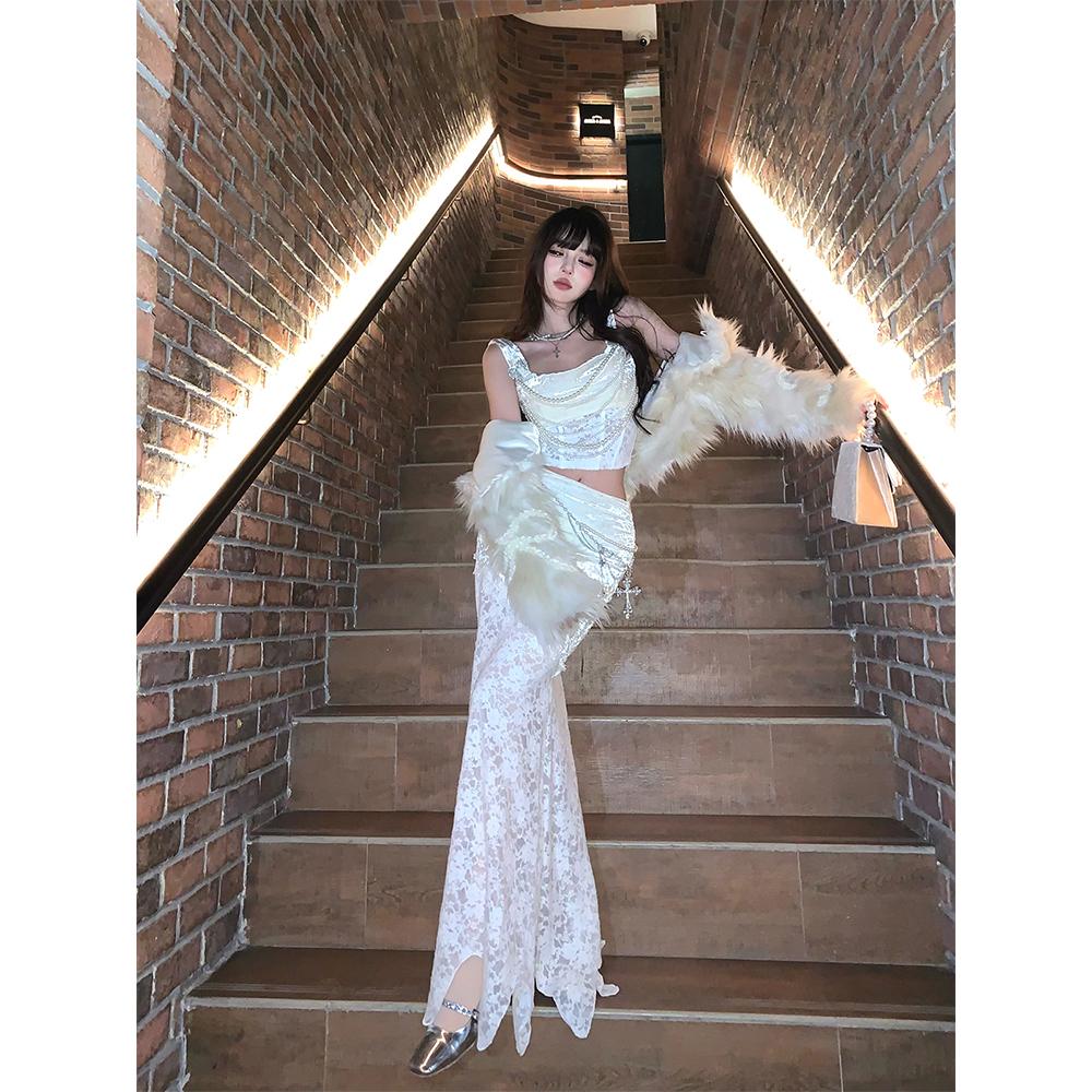 Lace Sweet and Spicy Bodycon Top with Mermaid Skirt - Elegant Winter Outfit for Young Ladies, Perfect for Night Banquets and Formal Events Lace Sweet and Spicy Bodycon Top with Mermaid Skirt - Elegant Winter Outfit for Young Ladies, Perfect for Night Banquets and Formal Events