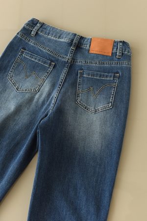 Lambskin Label Acetate Denim Tapered Pants - Slim-Fit Versatile Stretchy Jeans for Effortless Style